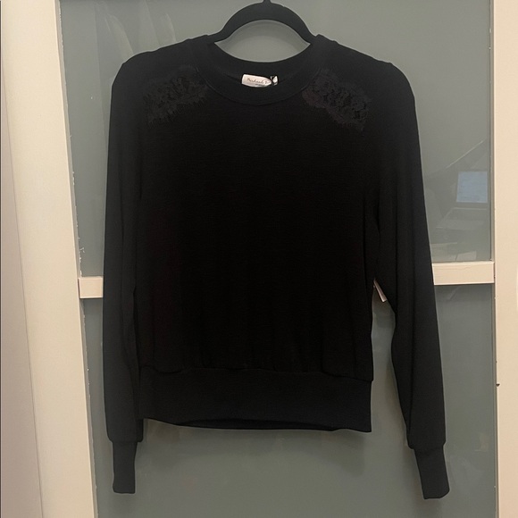 Michaels Stars Black Esther Pullover with Lace Trim, Sweater Top, XS, NWT - Picture 1 of 11